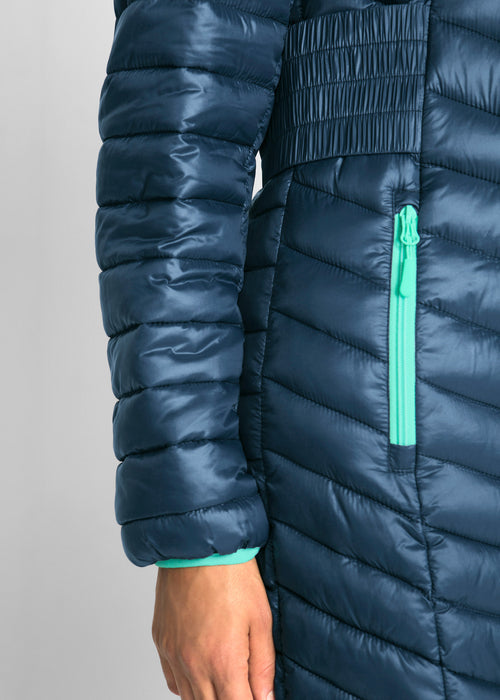 Ultra lahka prešita dolga jakna v vrečki