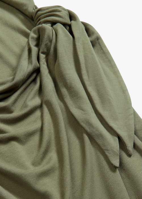Obleka iz jerseyja z detajlom vozla