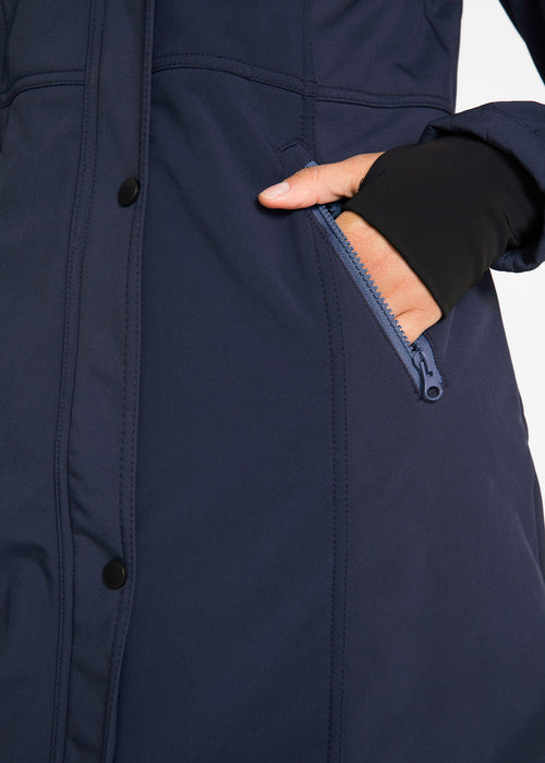 Stretch softshell jakna v dvoplastnem videzu