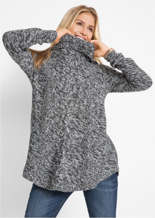 Pončo-pulover z dolgimi rokavi