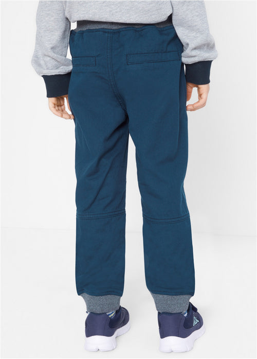 Fantovske tople hlače s flanelasto podlogo v klasičnem kroju