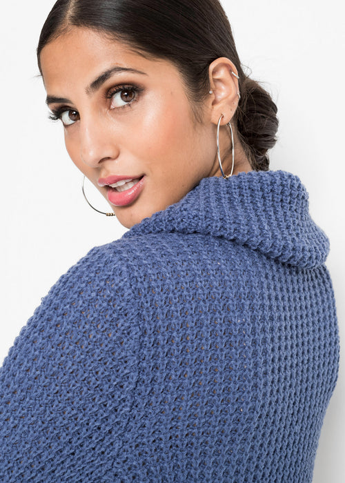 Pleten pulover z gumbi