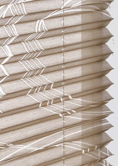 Jedkana plisirana zavesa z vzorcem