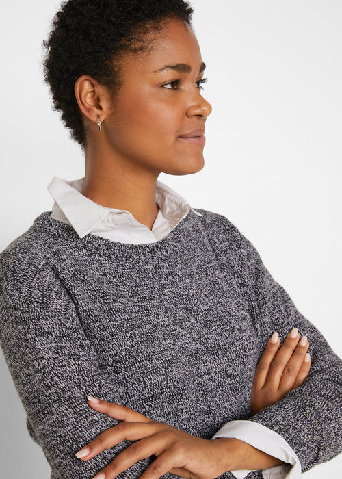 Pleten pulover z okroglim izrezom v meliranem videzu