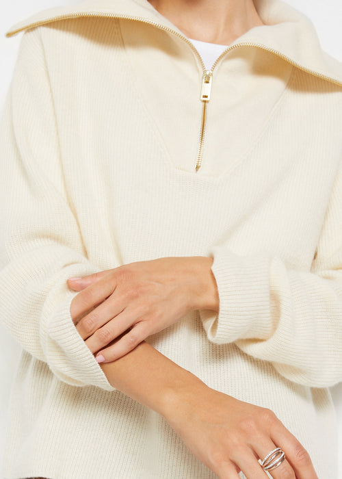 Volnen pulover s trojanskim ovratnikom z deležem kašmira po Good Cashmere Standard®-u
