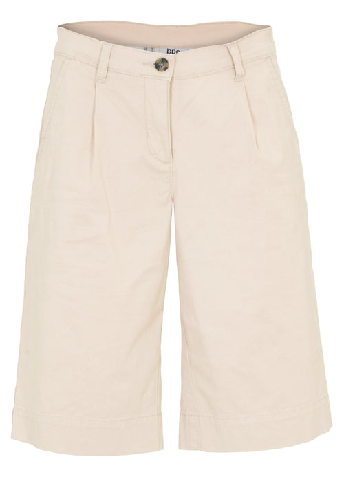 Široke kratke hlače iz kepra