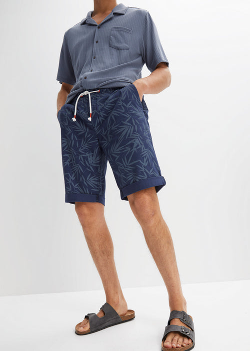 Bermuda hlače z vpeljano elastiko v pasu v klasičnem kroju