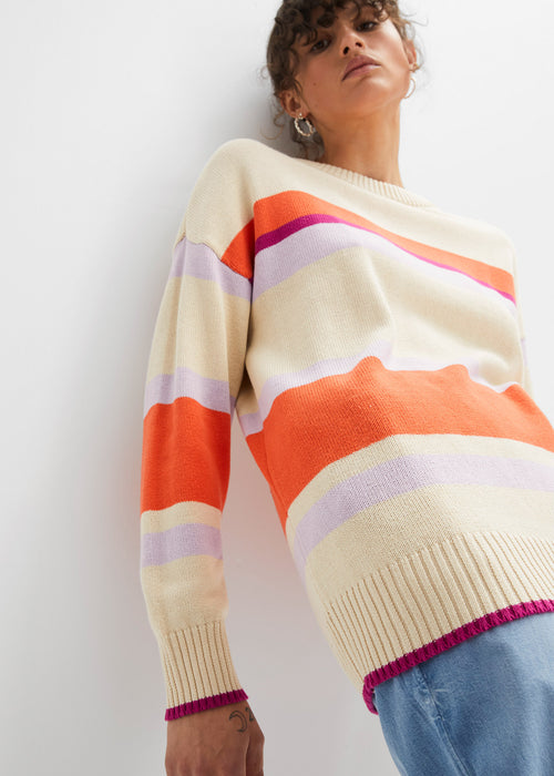 Pleten pulover s črtami