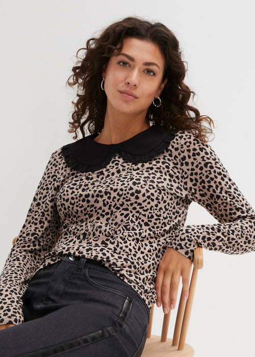 Majica z ovratnikom in leopardjim živalskim vzorcem