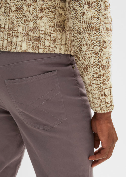 Klasične stretch zimske hlače v ravnem kroju