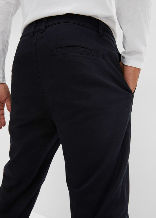 Klasične stretch zimske chino hlače v ravnem kroju