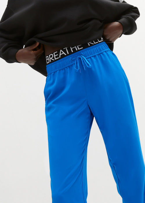 Lahkotne jogging hlače z elastičnim pasom iz hitro sušečega materiala