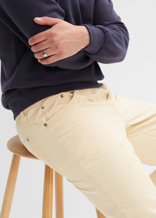 Klasične hlače brez zapenjanja v ravnem kroju